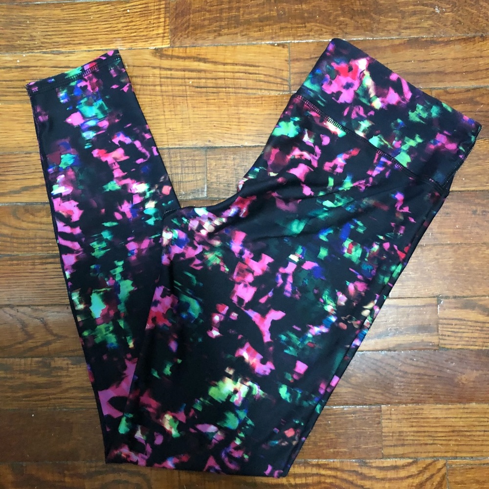 Fabletics Salar Powerhold Print Leggings Medium